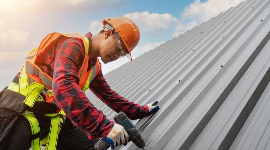 Professional Emergency Roof Repairs services in East Liverpool, OH
